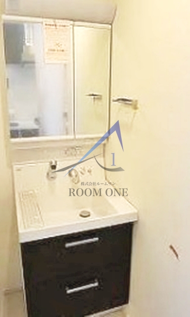 洗面設備　洗面台です。