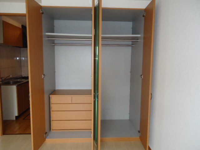 収納　クローゼット