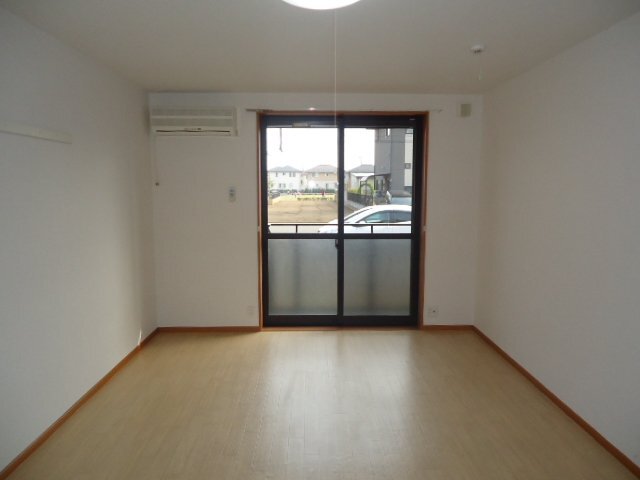 バルコニー　洋室