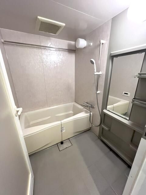 バス・シャワールーム　日々の疲れを癒すお風呂付です