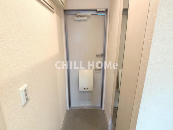 玄関　当社、チルホームのHPもご覧ください(^^)/物件情報多数♪