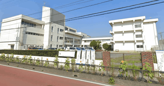 小学校　本庄市立北泉小学校（小学校）まで757m