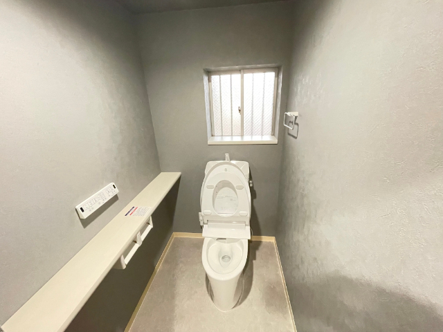 トイレ　シャワー付