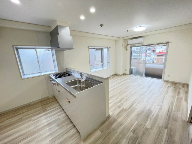 居室・リビング　ＬＤＫ１３．４帖