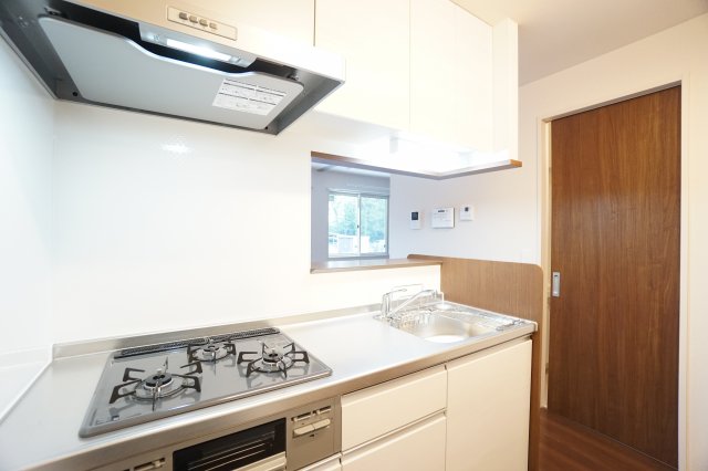 キッチン　※同物件・同タイプの写真です。