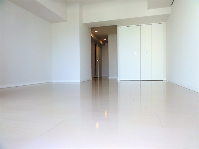 居室・リビング　開放的な間取りの2LDKです