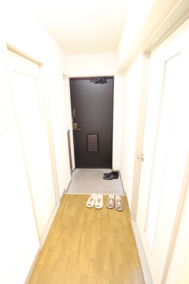 玄関　他号室のお写真です