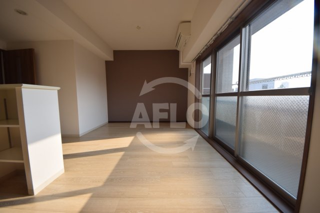 居室・リビング　グランデカワノ真田山　リビング