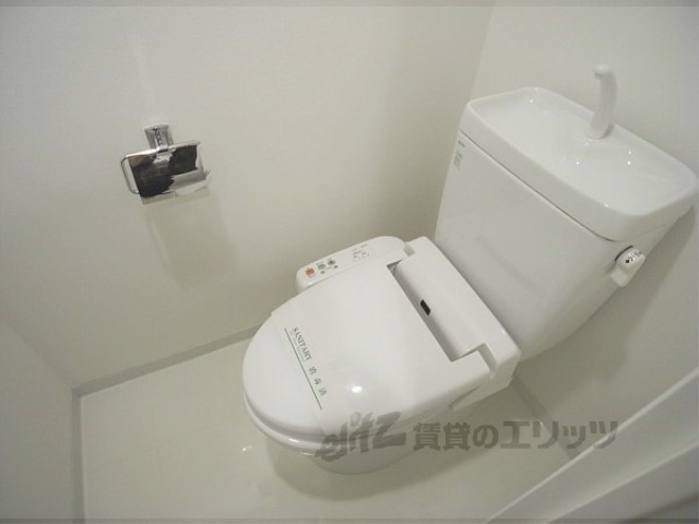 トイレ　もちろん洗浄機付き！