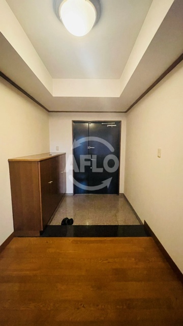 玄関　パレス帝塚山　玄関