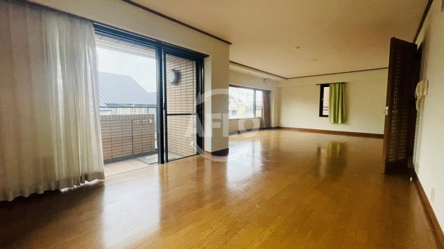 居室・リビング　パレス帝塚山　リビング