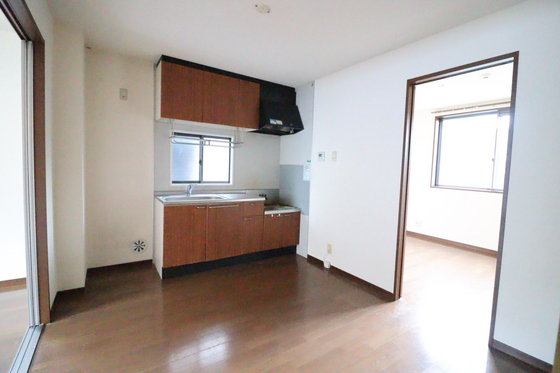 居室・リビング　※別部屋の写真です