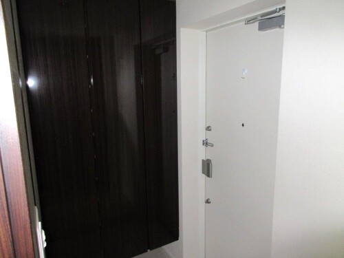 玄関　玄関　※2025年2月撮影の写真