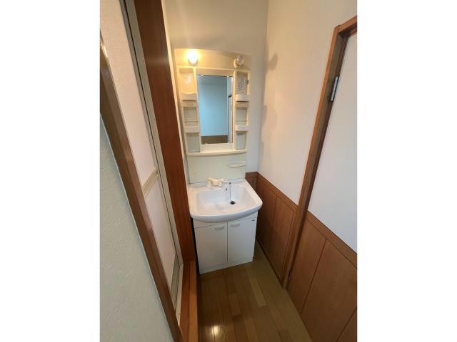 洗面設備　同型タイプ