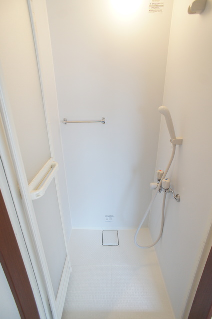 バス・シャワールーム　シャワールーム設置済なので快適に暮らせます☆