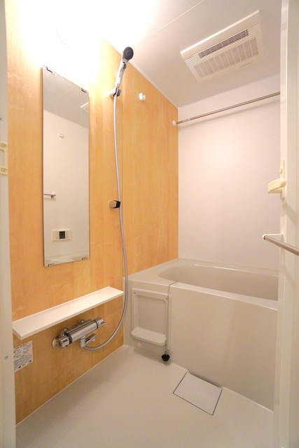バス・シャワールーム　※写真は同タイプ住戸です。