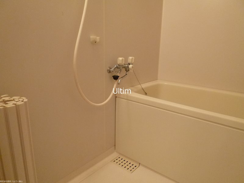 バス・シャワールーム　別部屋のお写真です。ご参考までに！