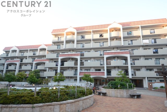 建物外観　オートロック付きで外部からの出入りがなく安心です