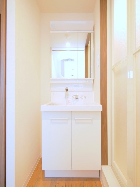 洗面設備　シャンプードレッサーです☆