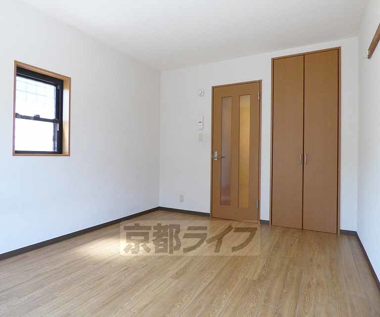 居室・リビング　広々としたお部屋です。