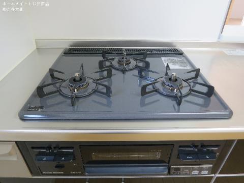 キッチン　３口ガスコンロ