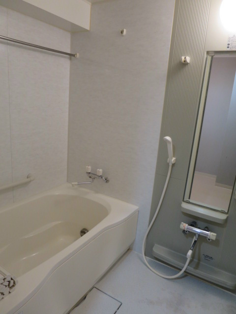 バス・シャワールーム　☆ゆっくりくつろげるお風呂☆