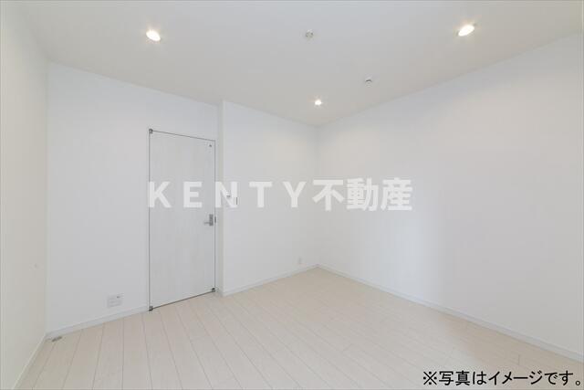 その他部屋・スペース　落ち着いた色調の寝室です