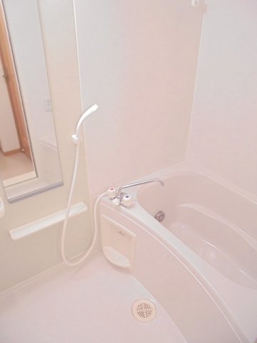 バス・シャワールーム　日々の疲れを癒すお風呂付です