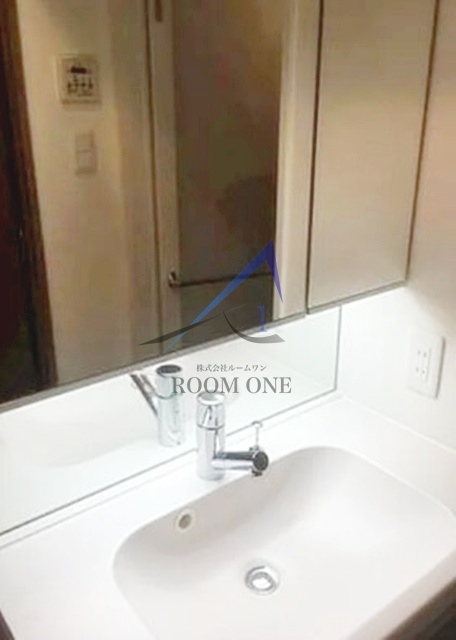 洗面設備　洗面台です。