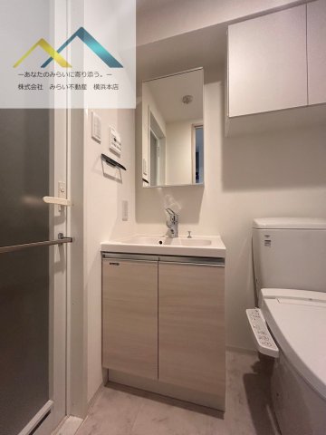 洗面設備　同仕様