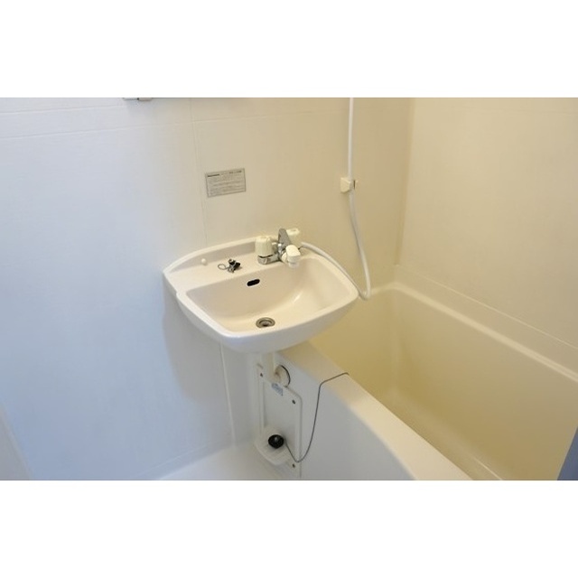 バス・シャワールーム　バスルーム