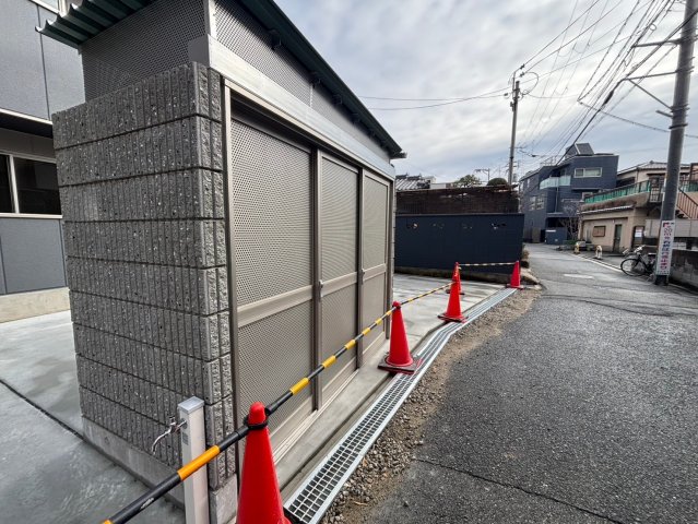 エントランス　詳細は、RISUMO江坂本店までお問合せください♪