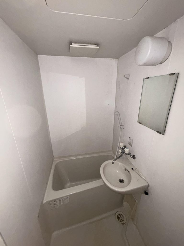 バス・シャワールーム　別部屋参考写真