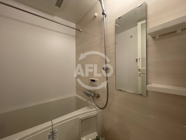 バス・シャワールーム　コンフォリア新大阪宮原Q　浴室