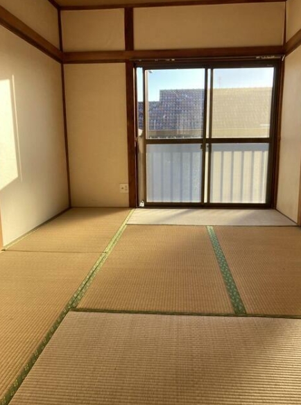 居室・リビング　※別部屋参考写真☆最上階・角部屋・三面採光☆