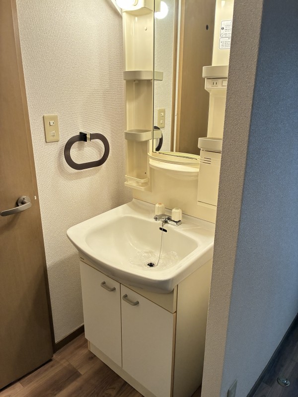 洗面設備　広い洗面スペース