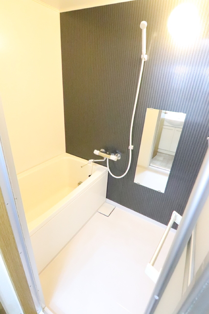 バス・シャワールーム　お風呂です