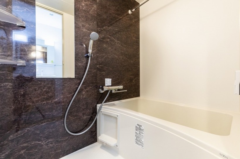 バス・シャワールーム　風呂