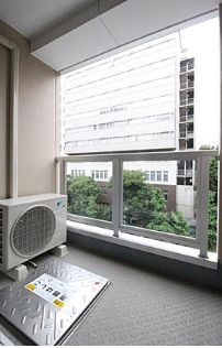 バルコニー　陽当たり良好なバルコニーです