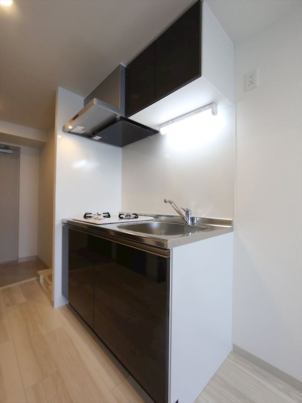 キッチン　システムキッチン（ガス2口コンロ付）