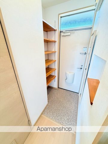 CAT BOXII・IIIの玄関写真