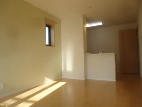 居室・リビング　対面キッチン採用のリビングスペースです。