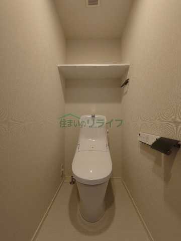 トイレ　反転タイプ・別部屋参考写真