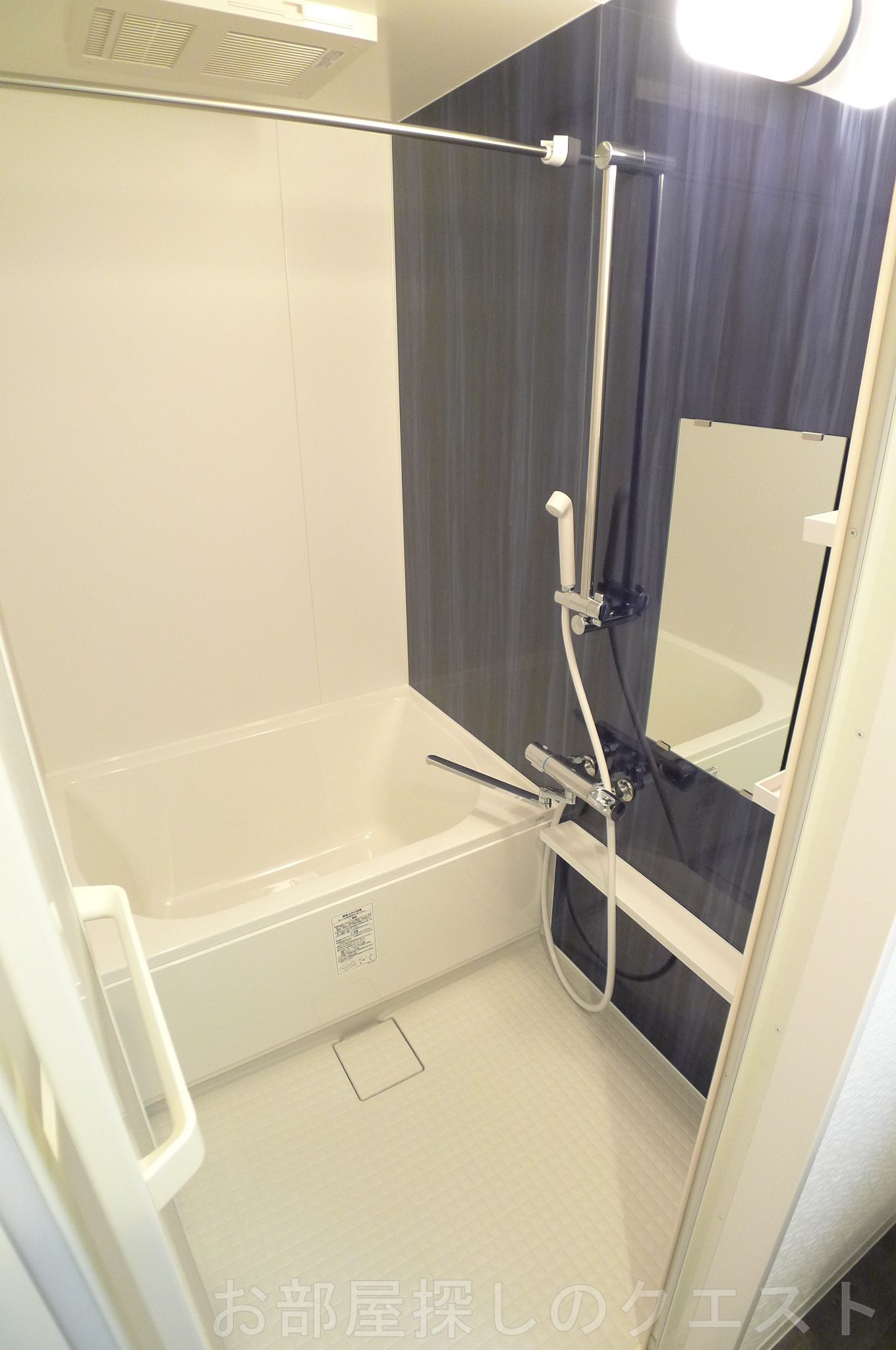 バス・シャワールーム　（写真は同タイプ）