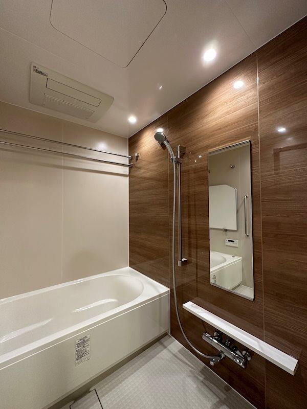 バス・シャワールーム　バス