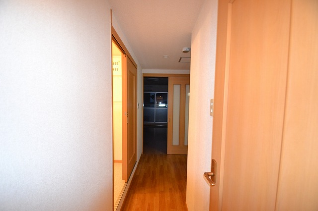 玄関　お問合せはシティホーム海田センター　082-821-2227