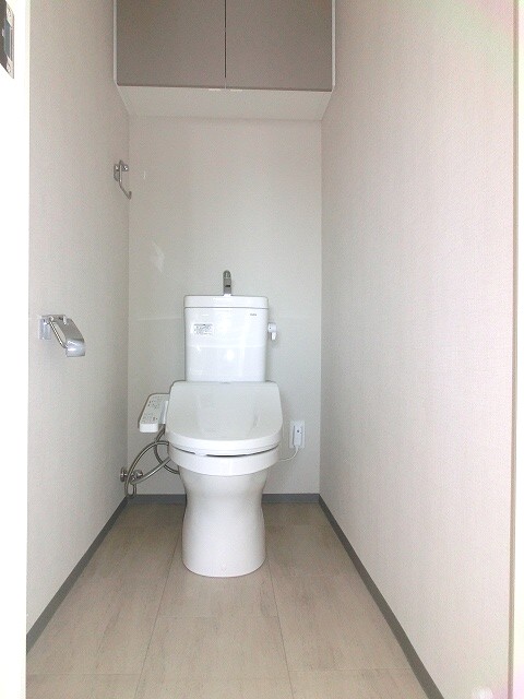 トイレ　落ち着いたトイレです