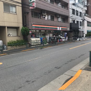 コンビニ　セブンイレブン 中野中央4丁目店（コンビニ）まで201m
