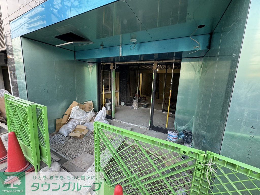 エントランス　庭