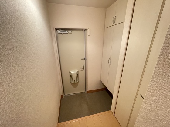 玄関　※別部屋の写真です